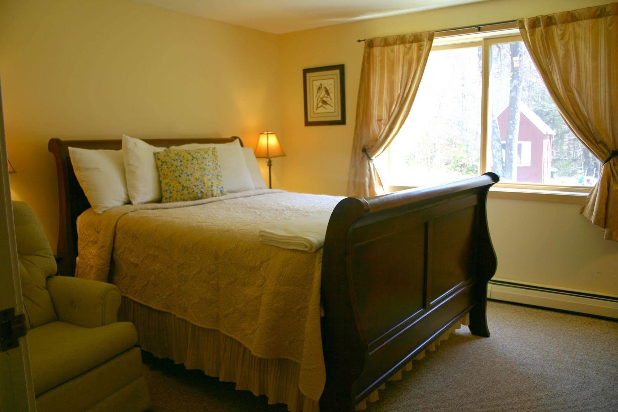 White Horse Lodge Waitsfield المظهر الخارجي الصورة