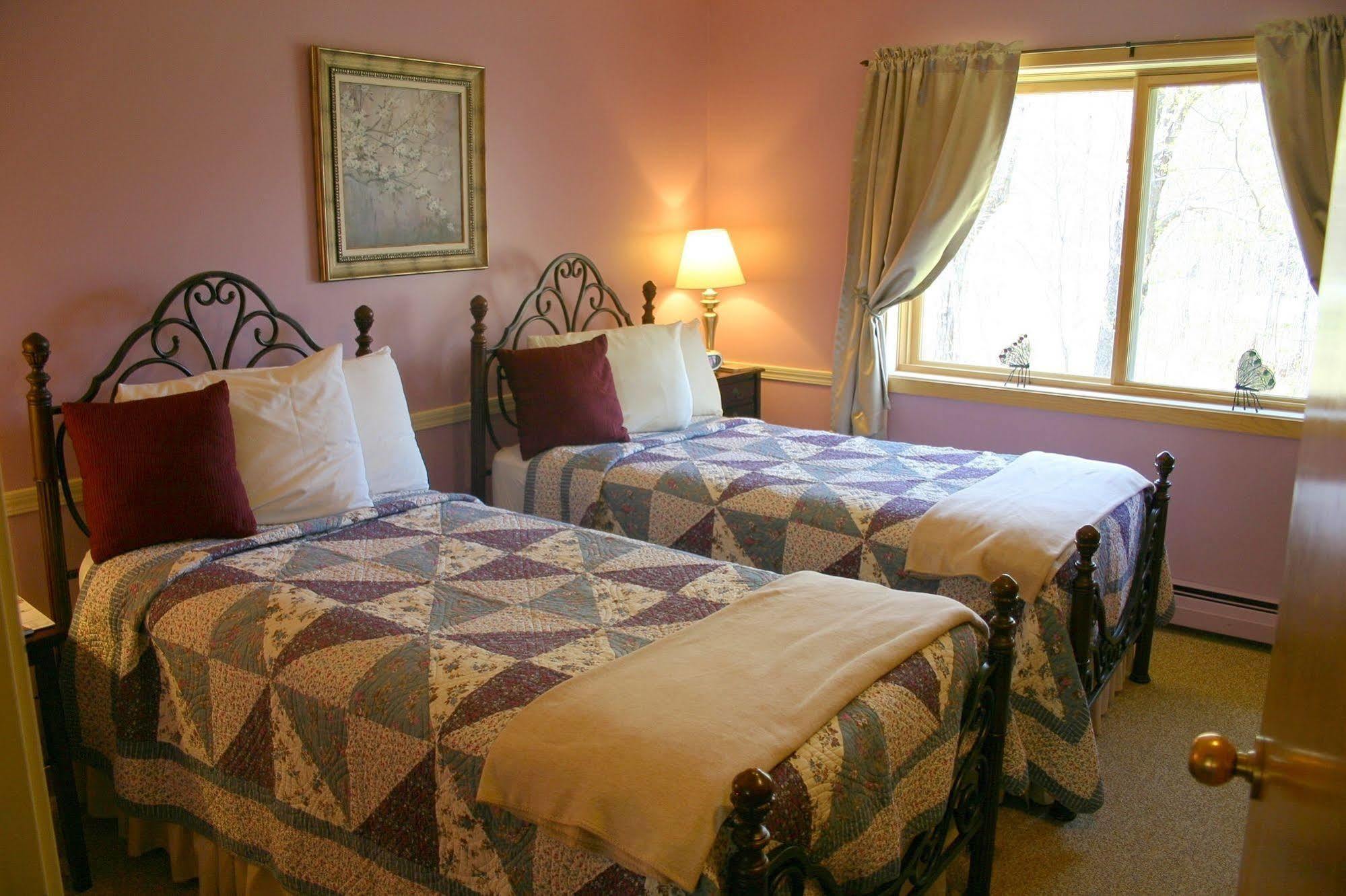 White Horse Lodge Waitsfield المظهر الخارجي الصورة